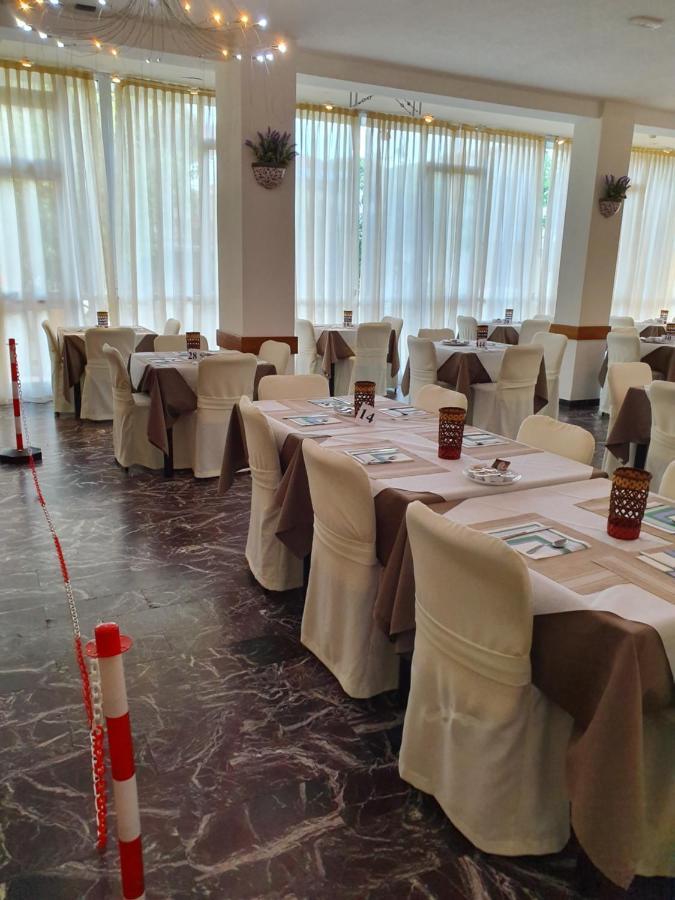 Hotel Bisanzio チェルヴィア エクステリア 写真