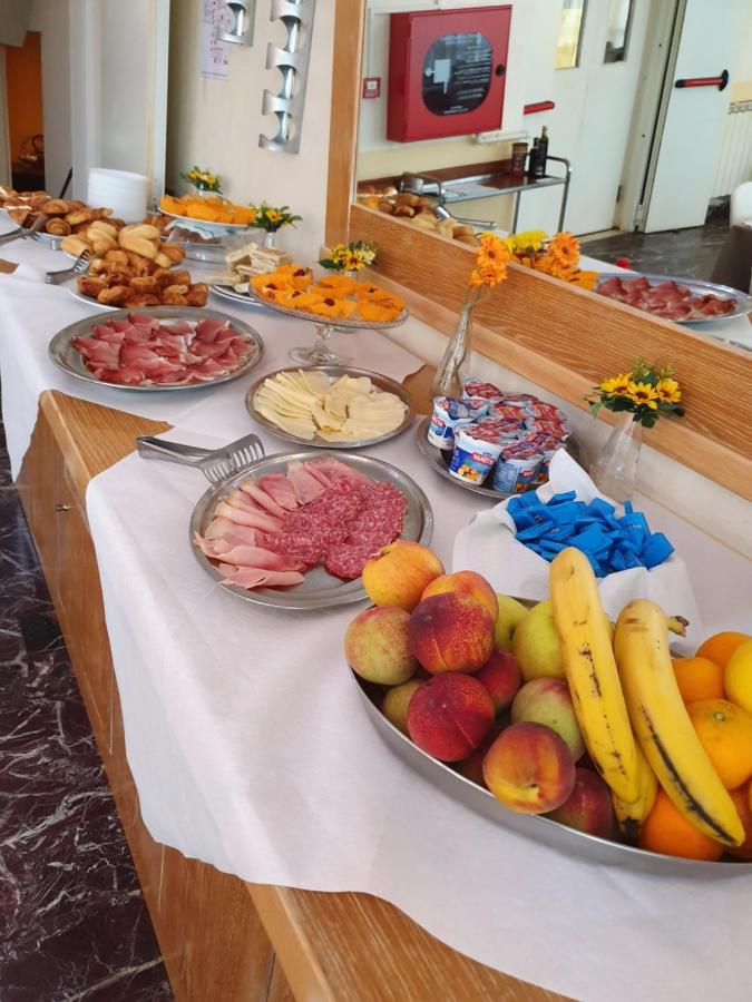 Hotel Bisanzio チェルヴィア エクステリア 写真