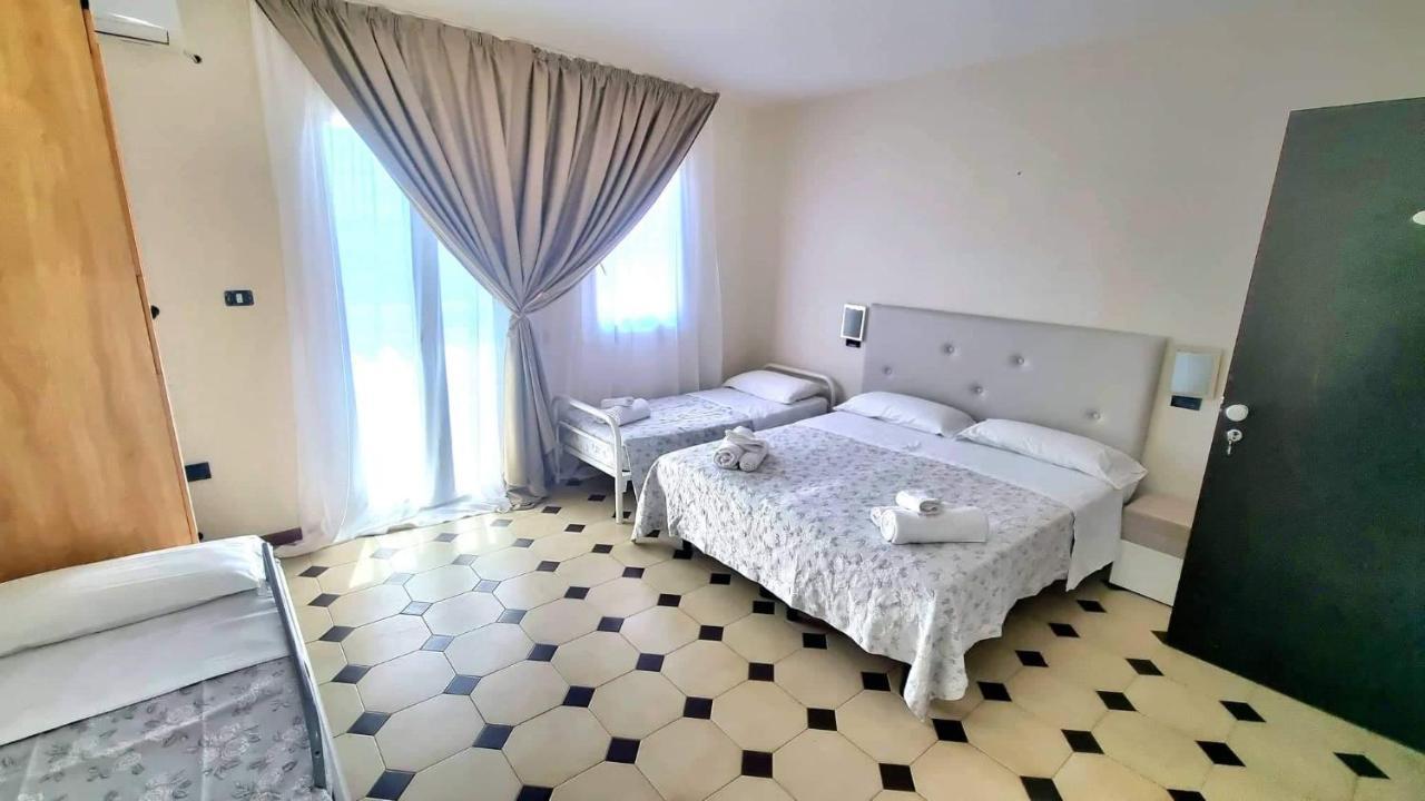 Hotel Bisanzio チェルヴィア エクステリア 写真