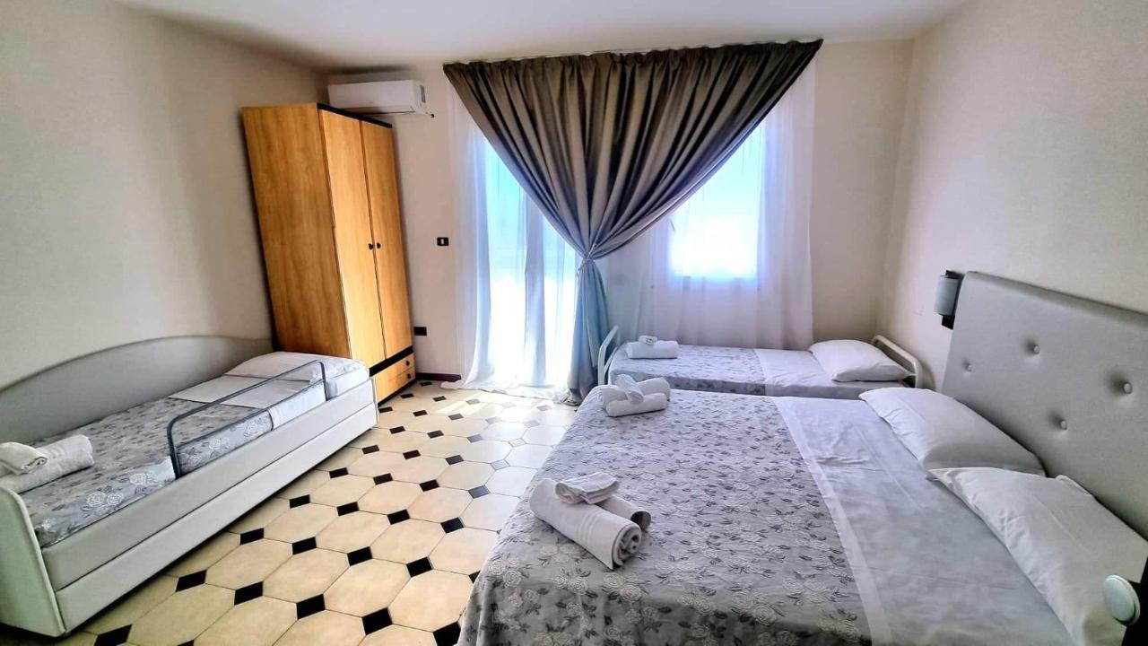 Hotel Bisanzio チェルヴィア エクステリア 写真