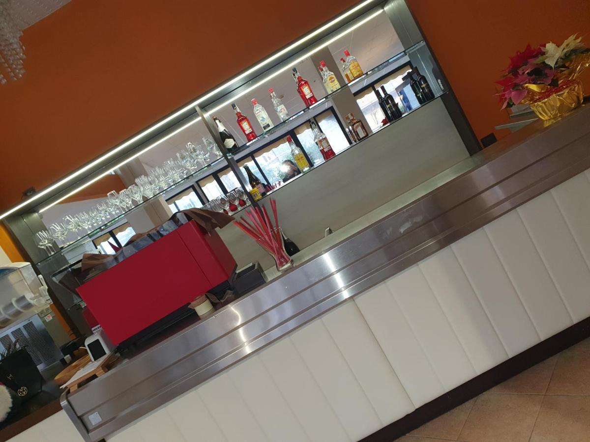 Hotel Bisanzio チェルヴィア エクステリア 写真